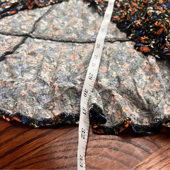 Olivia Grey High-Low Floral Midi Skirt - Size M - Picture 4 of 8